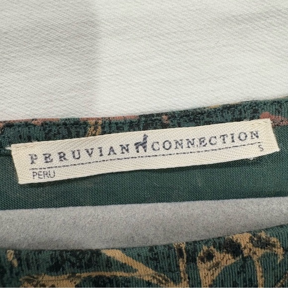 Peruvian Connection Dress Orla Mini Jersey A-Line in Green Paisley - Picture 4 of 5